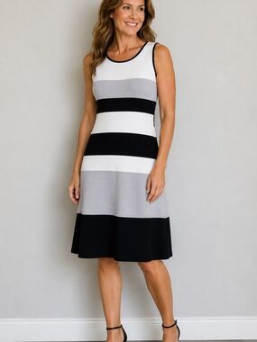 Carmen Marc Valvo XL Sleeveless Striped Knit Dress Black White Gray Rayon Blend